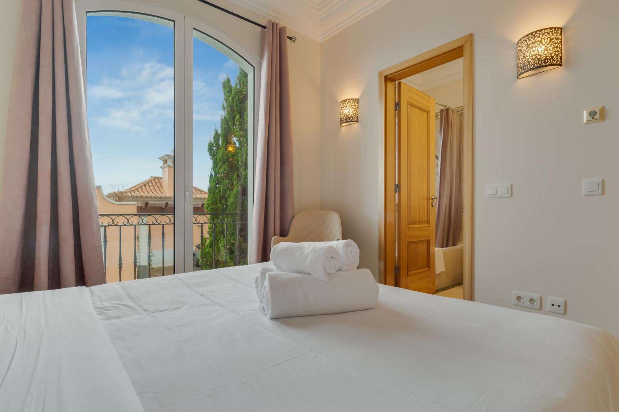 Villa Eve Palheiro Village By Holiday Rental Madeira Funchal  Exteriör bild