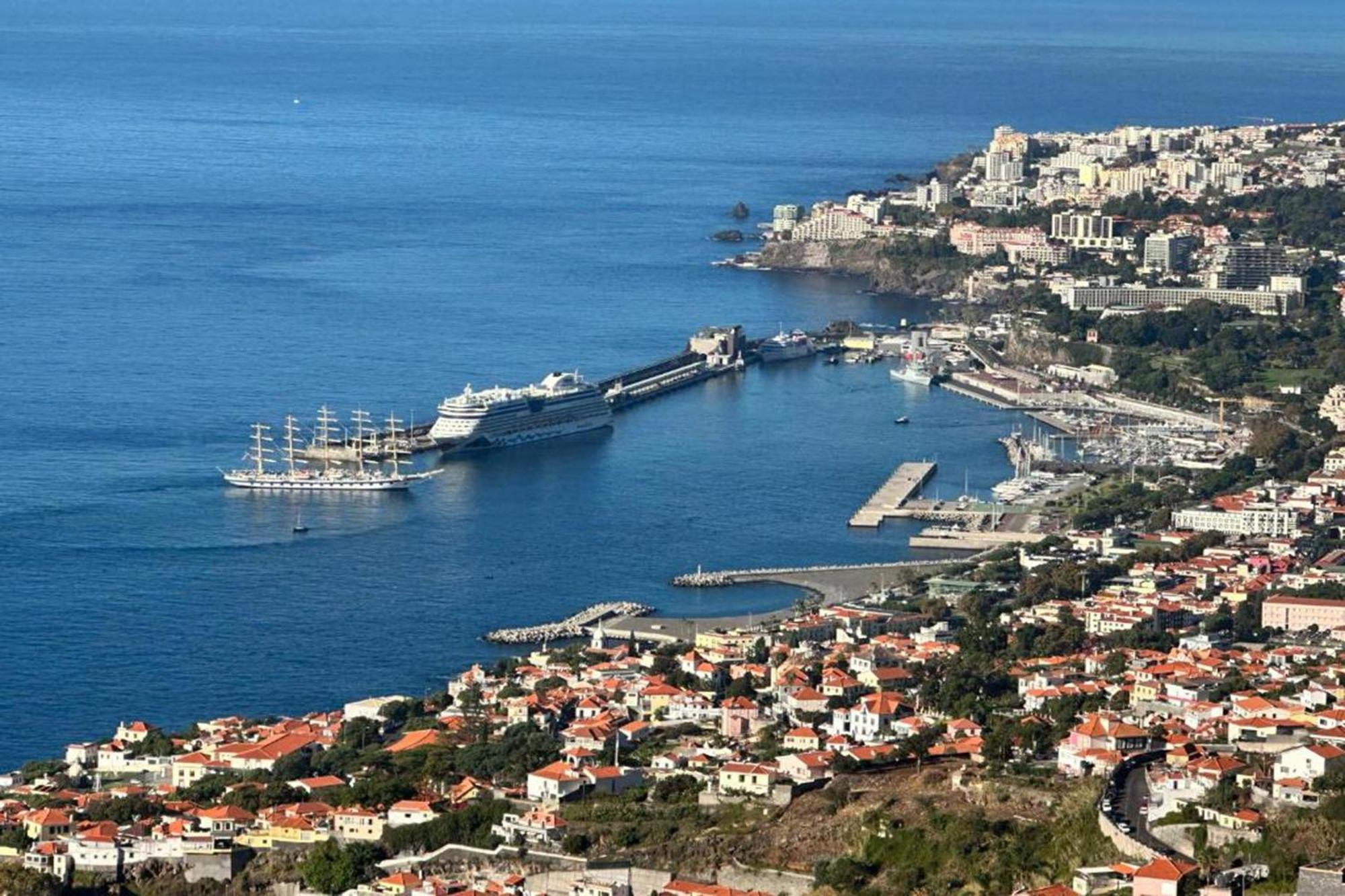 Villa Eve Palheiro Village By Holiday Rental Madeira Funchal  Exteriör bild